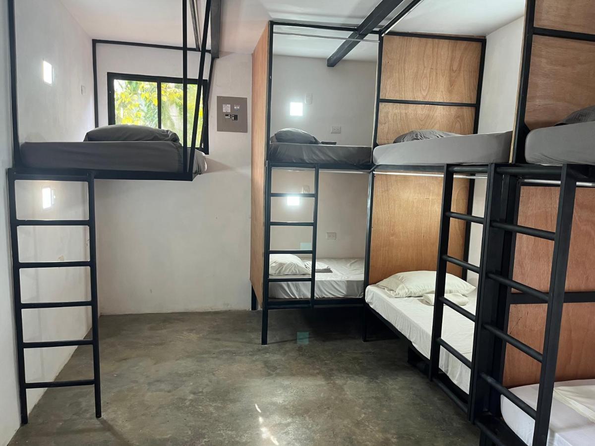 Akih Pods Hostel Playa Santa Teresa  Eksteriør bilde