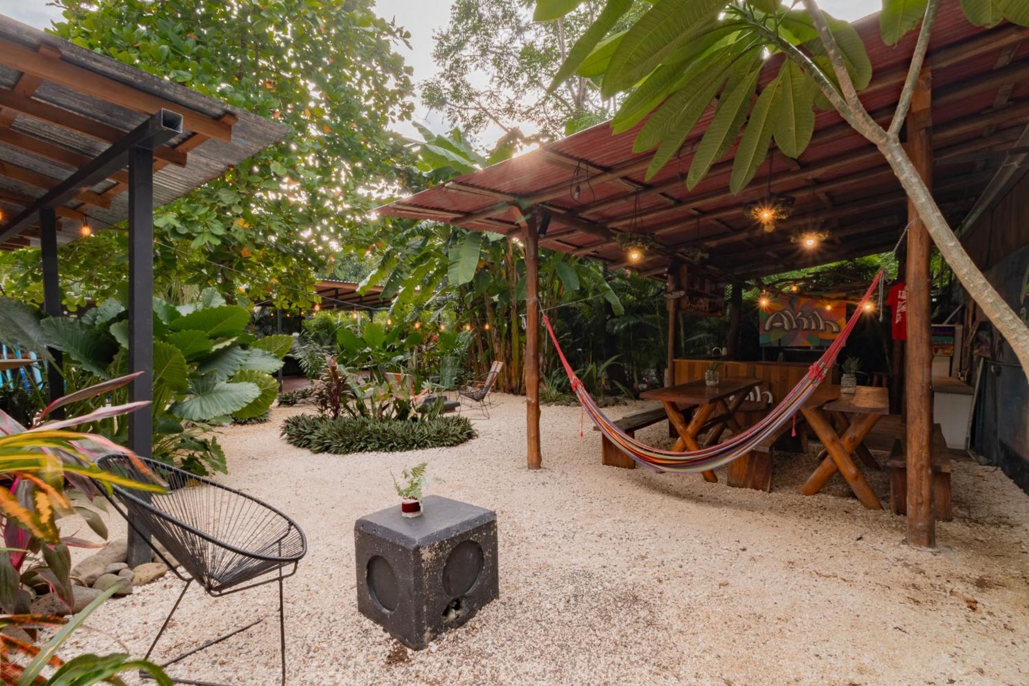 Akih Pods Hostel Playa Santa Teresa  Eksteriør bilde