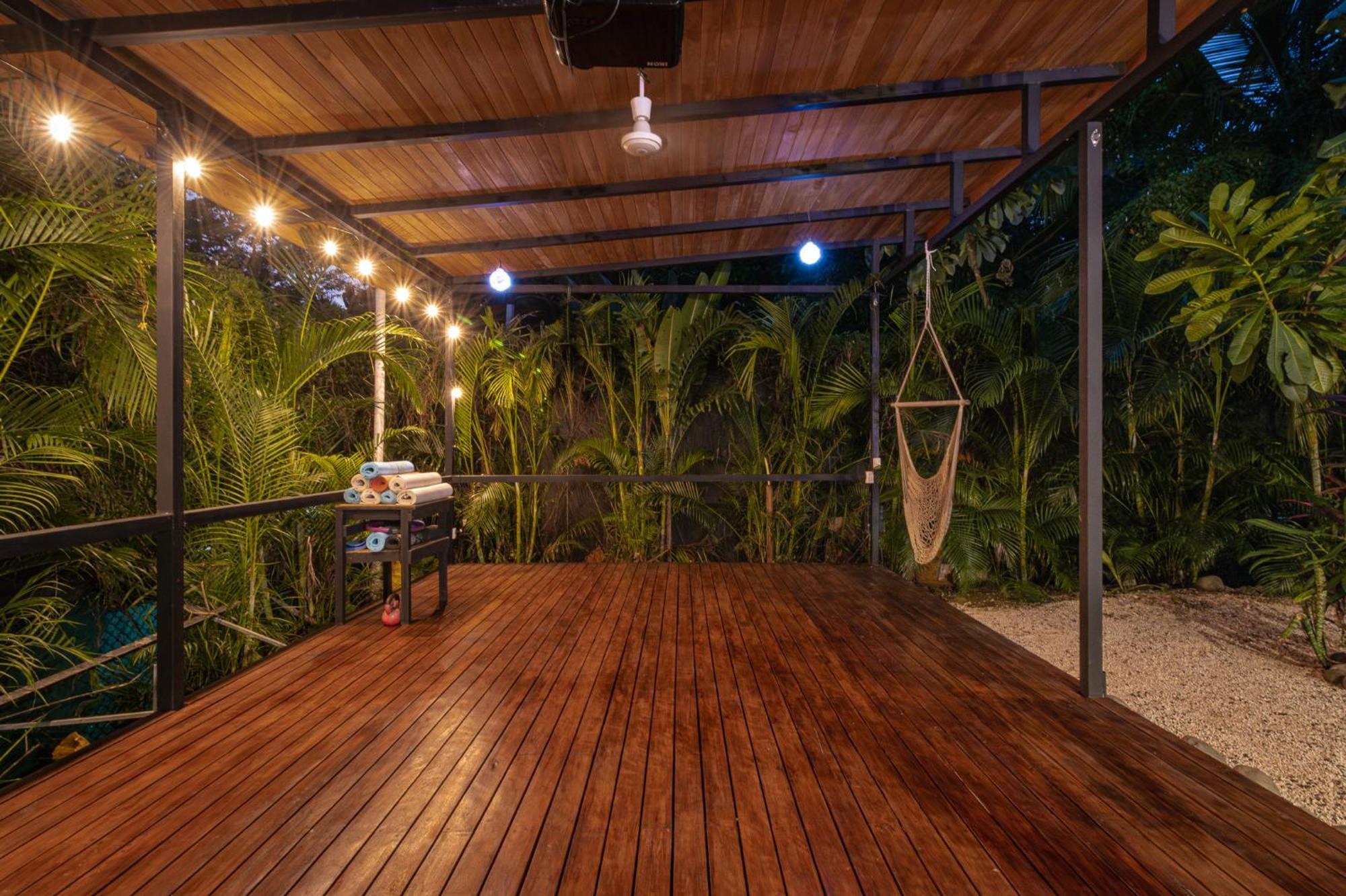 Akih Pods Hostel Playa Santa Teresa  Eksteriør bilde