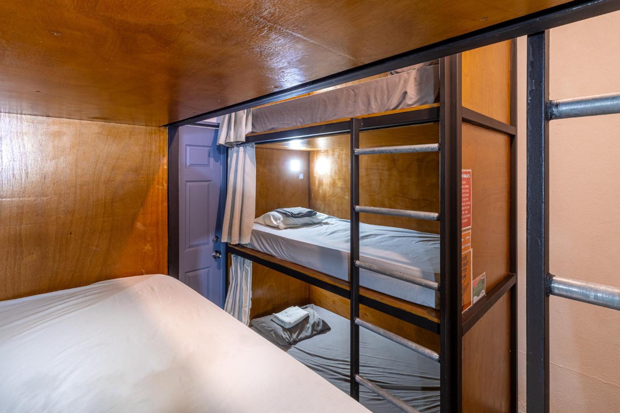 Akih Pods Hostel Playa Santa Teresa  Eksteriør bilde