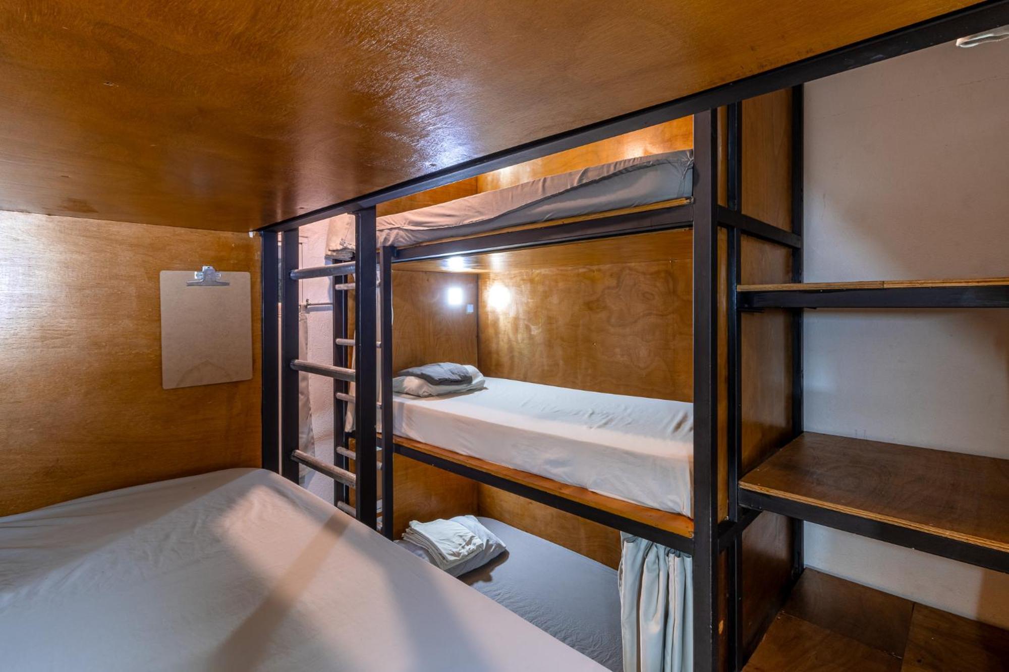 Akih Pods Hostel Playa Santa Teresa  Eksteriør bilde